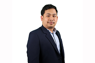 ดร.สรวิศ ฟองอินทร์