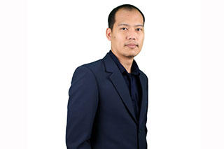 อ.วรพงษ์ กรีอัมพร