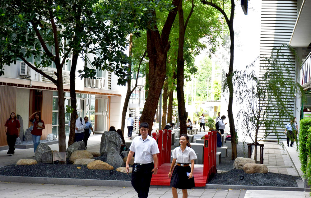photo12.jpg